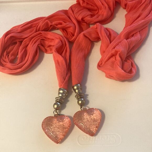 Miss Fox Long Scarf with Acrylic Pink Heart Hanging from Silver-tone Filial. - Picture 1 of 4